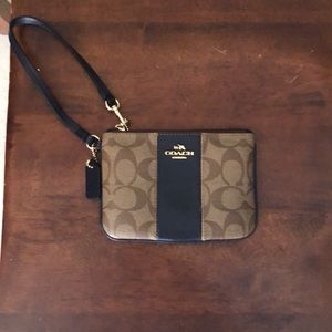 Wristlet